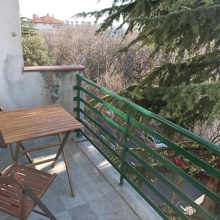 Apartman Pecine Рийека Екстериор снимка